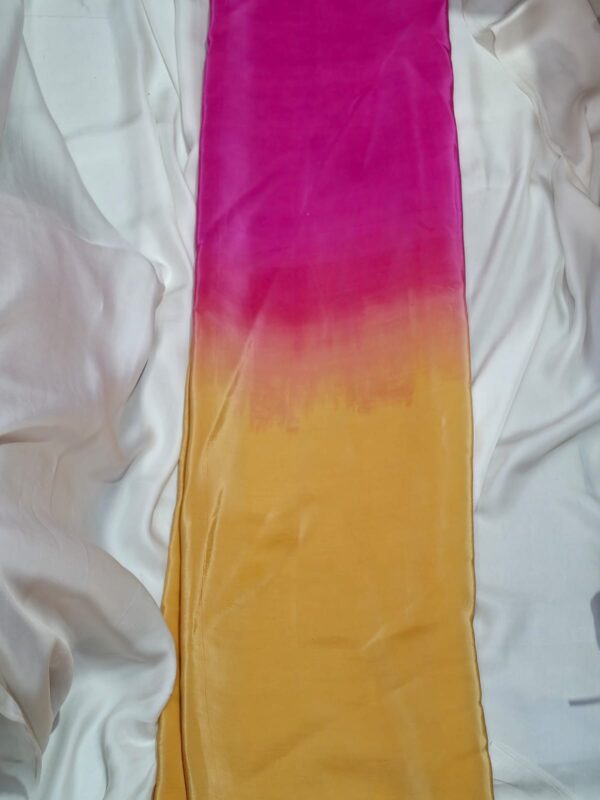 Natural crepe double tone (44inches)