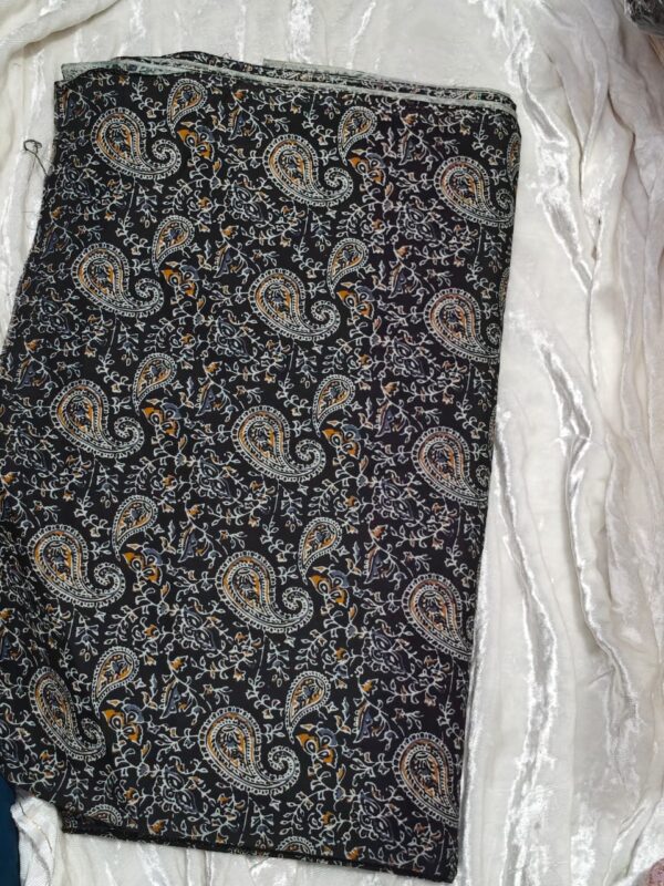 The navy blue trend (44inches)